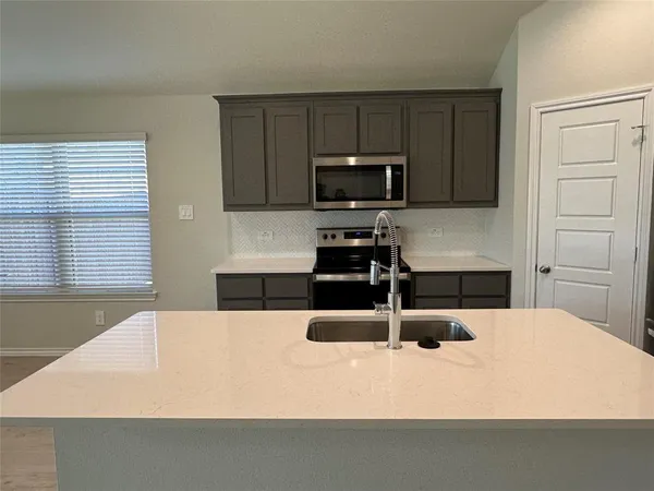 $2,340 | 2009 Sesaro Drive, Aubrey, TX 76227