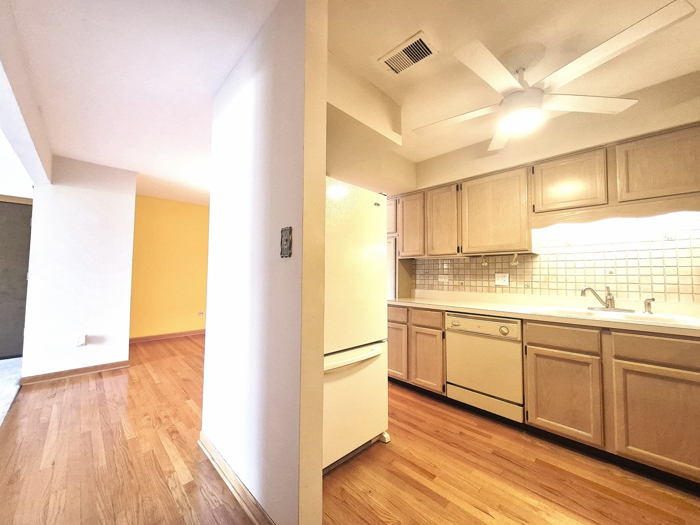 5715 Park Place, Unit J2 Crestwood, IL 60418 - Photo 15 of 28