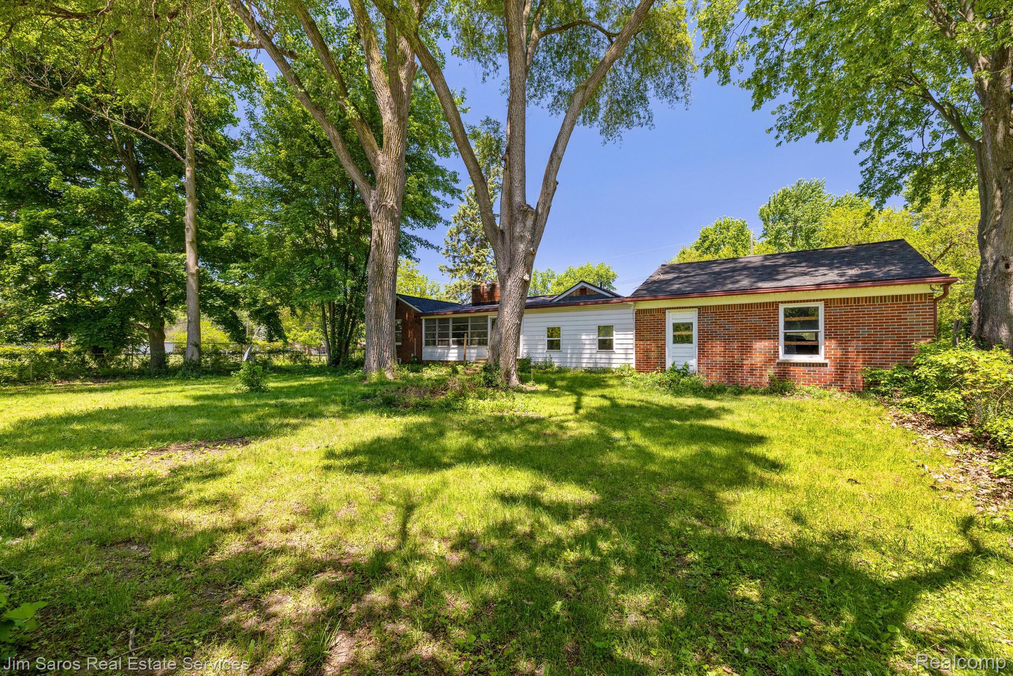 4800 Chicago Road Warren, MI 48092 - Photo 4 of 19 4800 Chicago Rd-32.jpg
