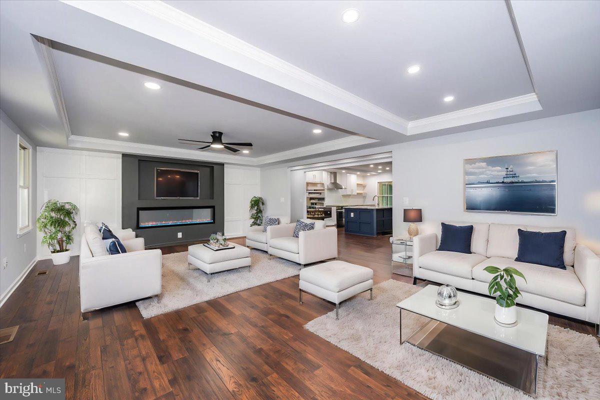 301 Unity Lane Annapolis, MD 21401 - Photo 12 of 118 Living Room Virtually Stage