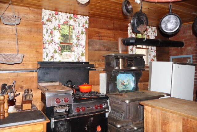 14 Lofty Q Road Greenville, ME 04441 - Photo 15 of 20 IMG_0275