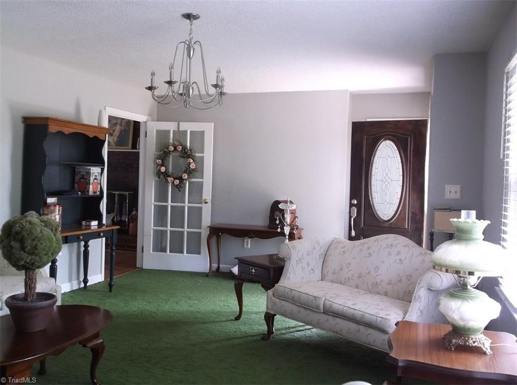 747 Ashland Road Ruffin, NC 27326 - Photo 3 of 30 Living Room