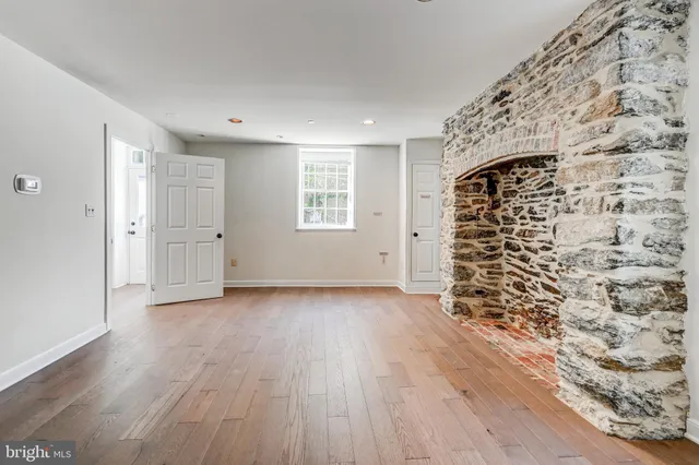 $2,100 | 804 A Oella Avenue, Ellicott City, MD 21043