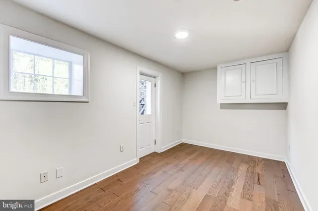 $2,100 | 804 A Oella Avenue, Ellicott City, MD 21043