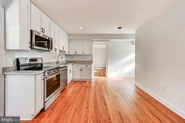 $2,100 | 804 A Oella Avenue, Ellicott City, MD 21043