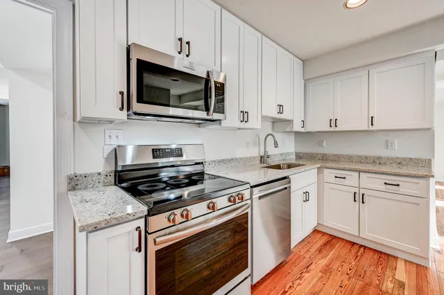 $2,100 | 804 A Oella Avenue, Ellicott City, MD 21043