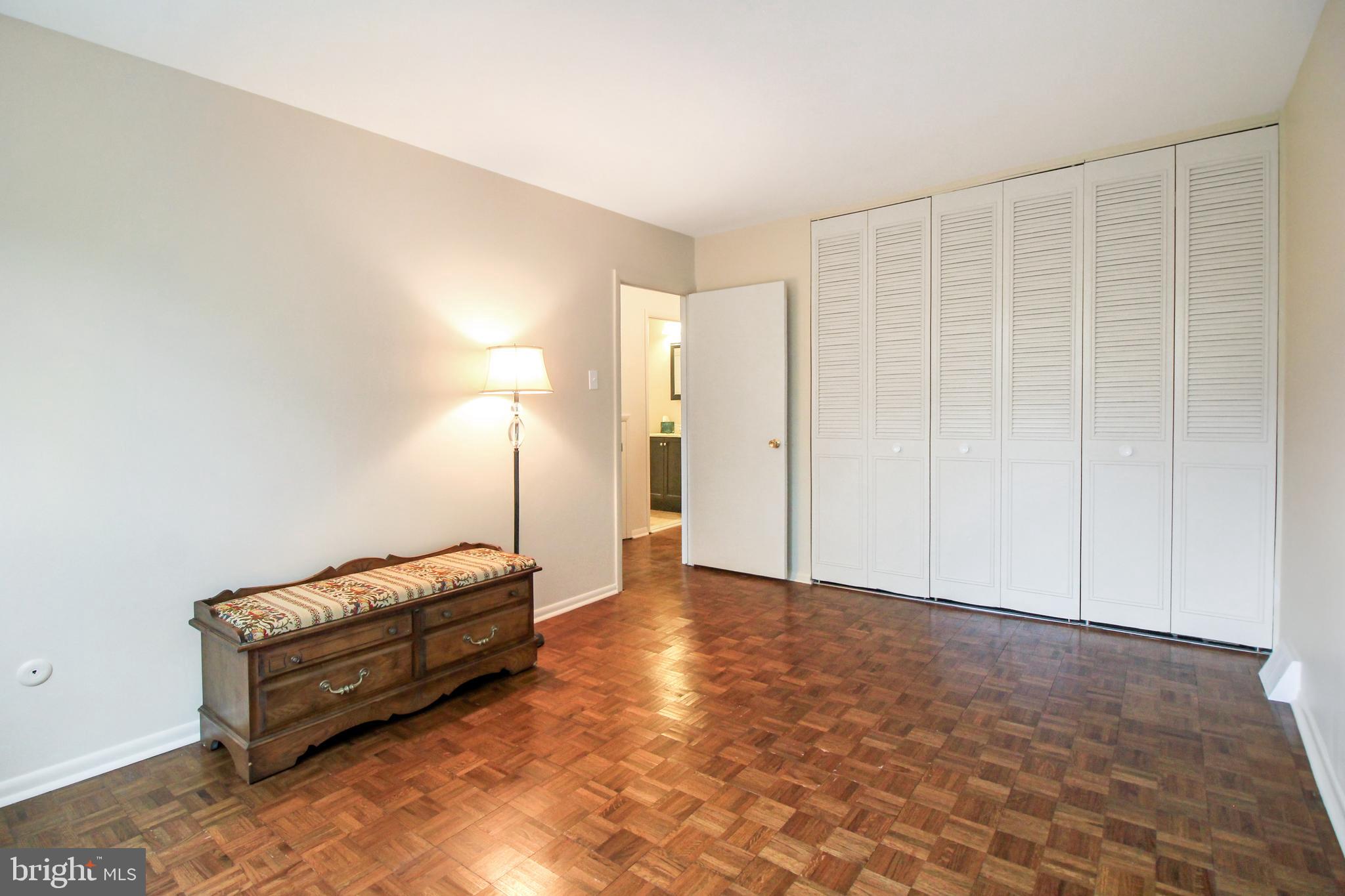10810 Heflin Road Philadelphia, PA 19154 - Photo 19 of 32 Gallery Image 19