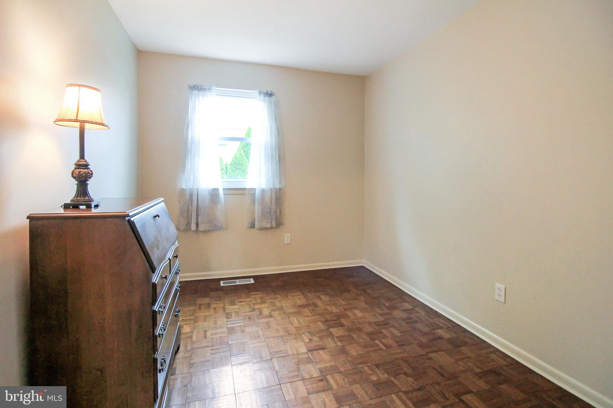 10810 Heflin Road Philadelphia, PA 19154 - Photo 20 of 32 Gallery Image 20