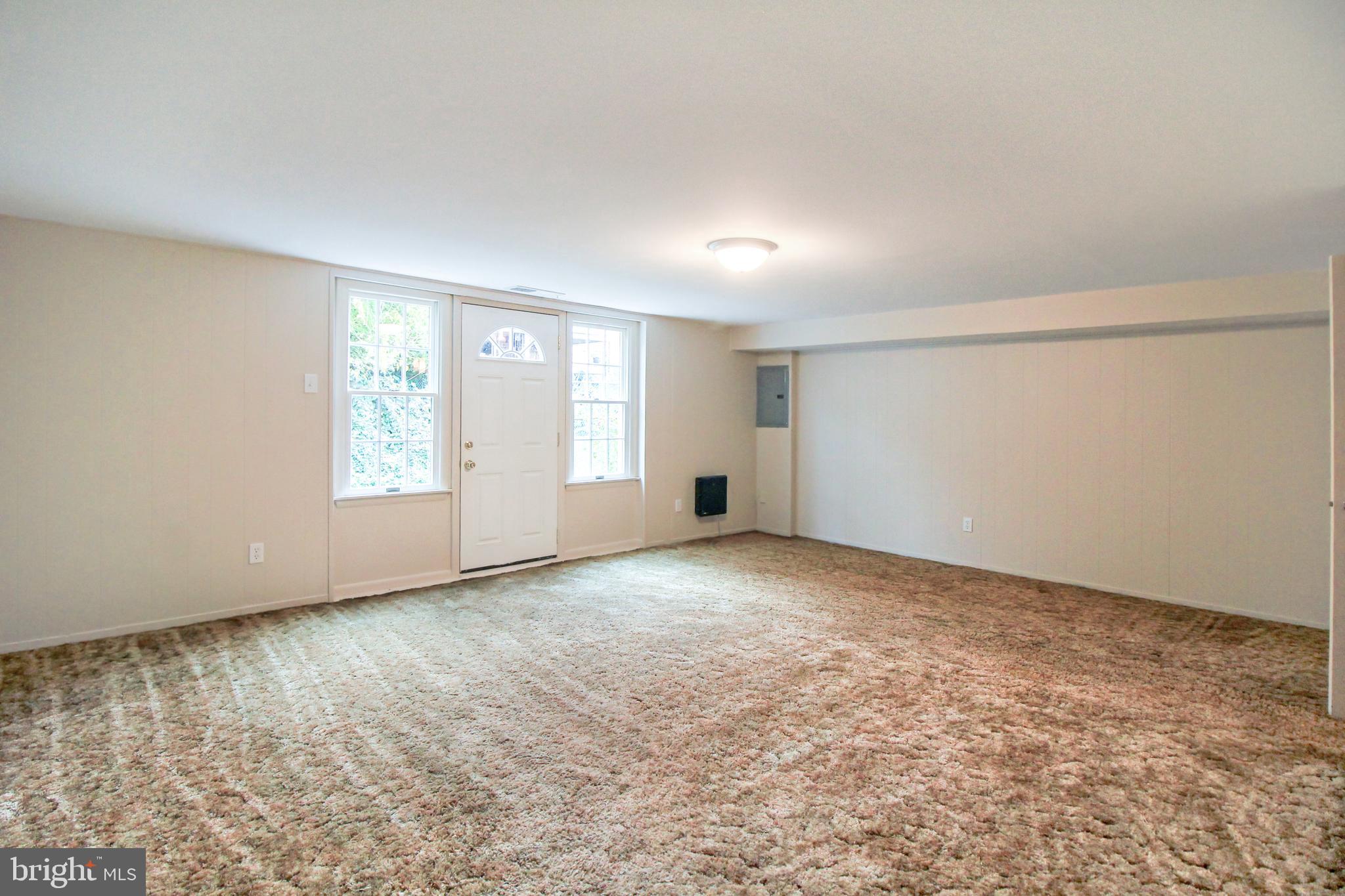 10810 Heflin Road Philadelphia, PA 19154 - Photo 23 of 32 Gallery Image 23