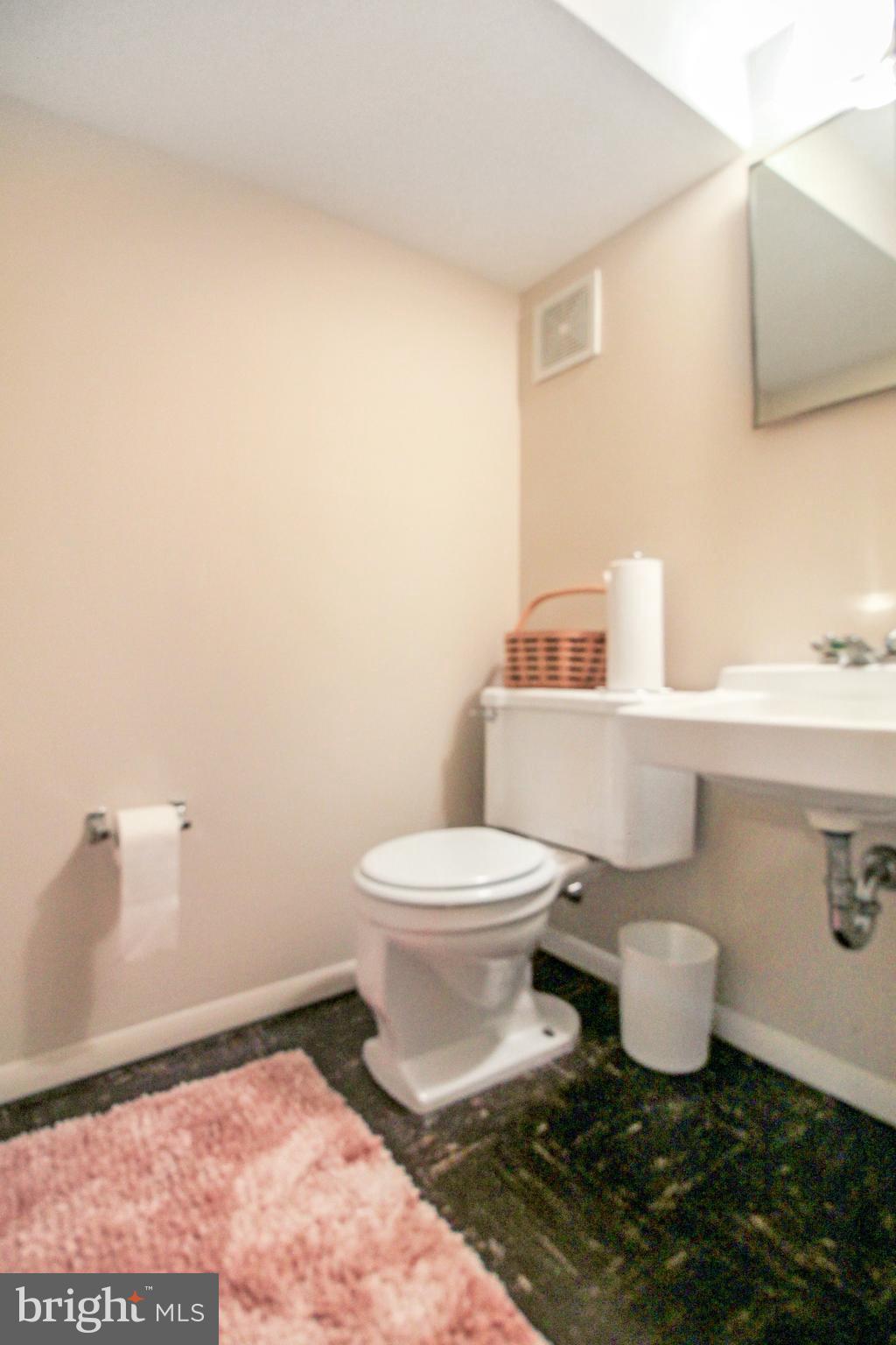 10810 Heflin Road Philadelphia, PA 19154 - Photo 26 of 32 Gallery Image 26