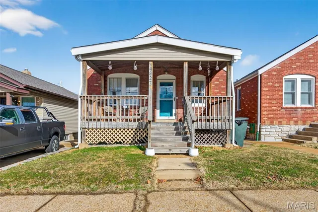 $209,999 | 4827 Miami Street, St. Louis, MO 63116