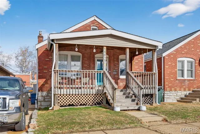 $209,999 | 4827 Miami Street, St. Louis, MO 63116