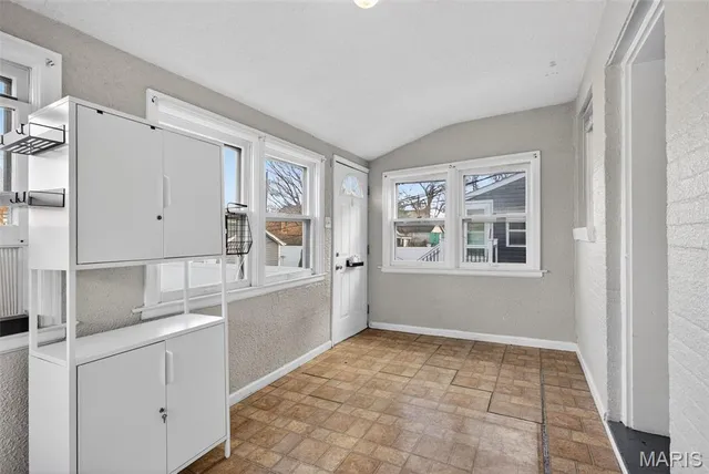 $209,999 | 4827 Miami Street, St. Louis, MO 63116