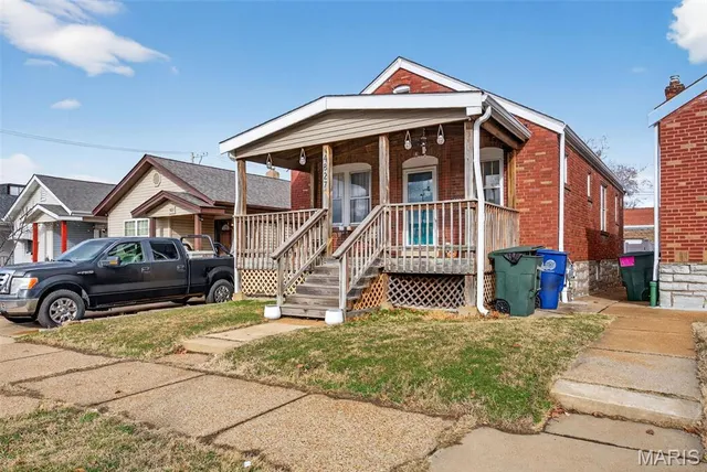 $209,999 | 4827 Miami Street, St. Louis, MO 63116