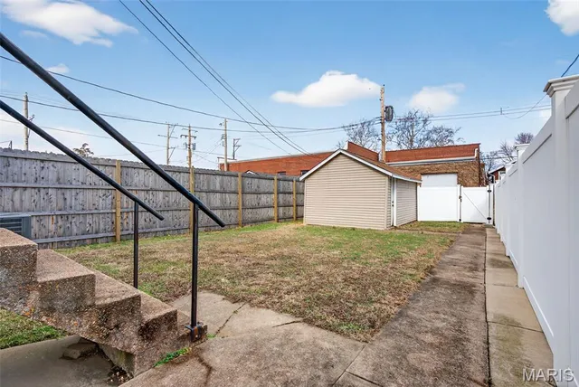 $209,999 | 4827 Miami Street, St. Louis, MO 63116