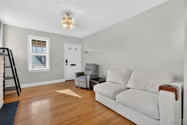 $209,999 | 4827 Miami Street, St. Louis, MO 63116