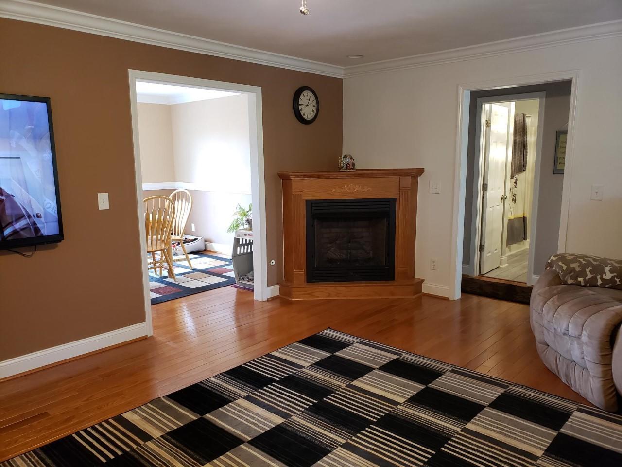 6232 Stewartsville Road Moneta, VA 24121 - Photo 4 of 9 thumbnail_20210514_124658