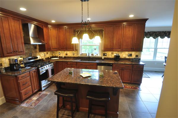 19 Nelson Street Georgetown, MA 01833 - Photo 8 of 29 Gallery Image 8