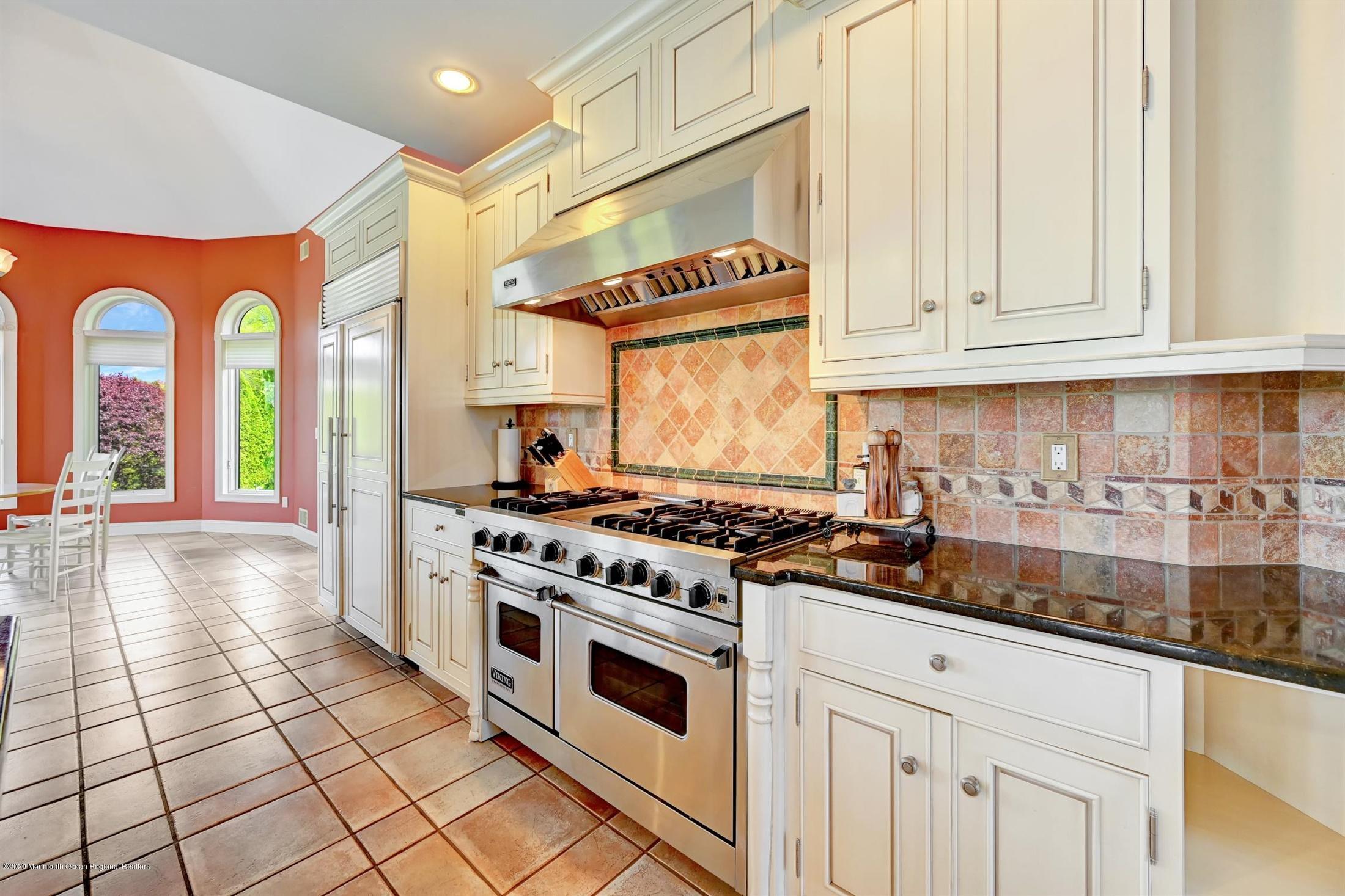24 Shallow Brook Road Morganville, NJ 07751 - Photo 19 of 71 29-kitchen