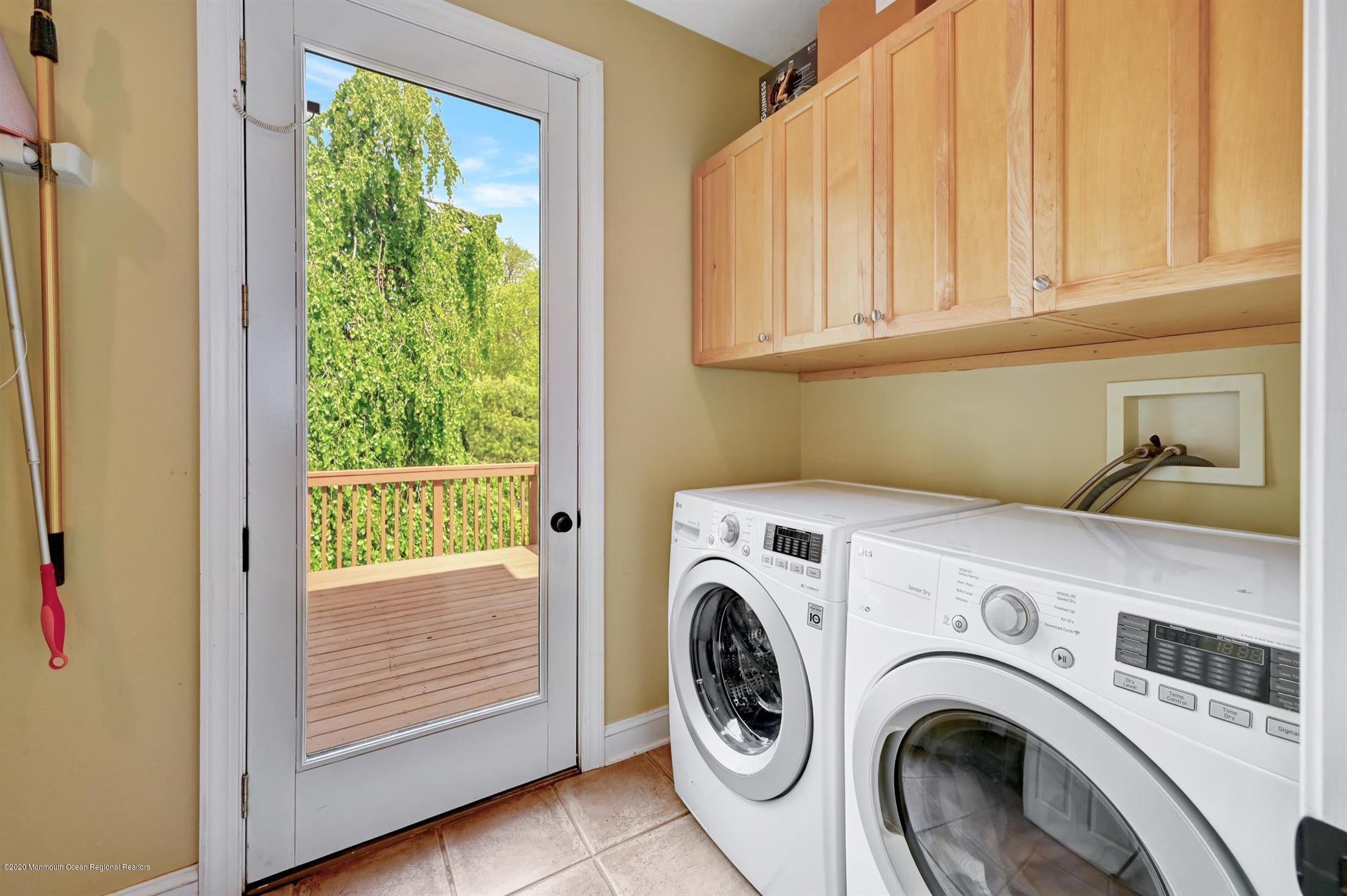 24 Shallow Brook Road Morganville, NJ 07751 - Photo 22 of 71 32-Laundry