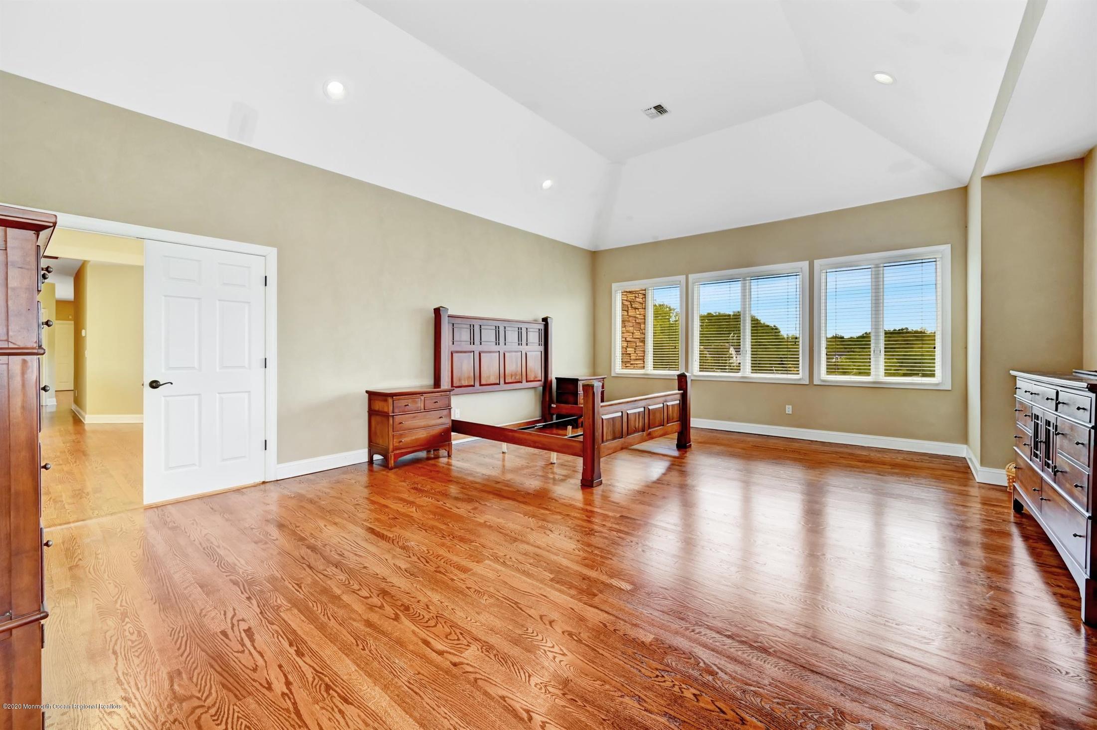 24 Shallow Brook Road Morganville, NJ 07751 - Photo 27 of 71 37-Master