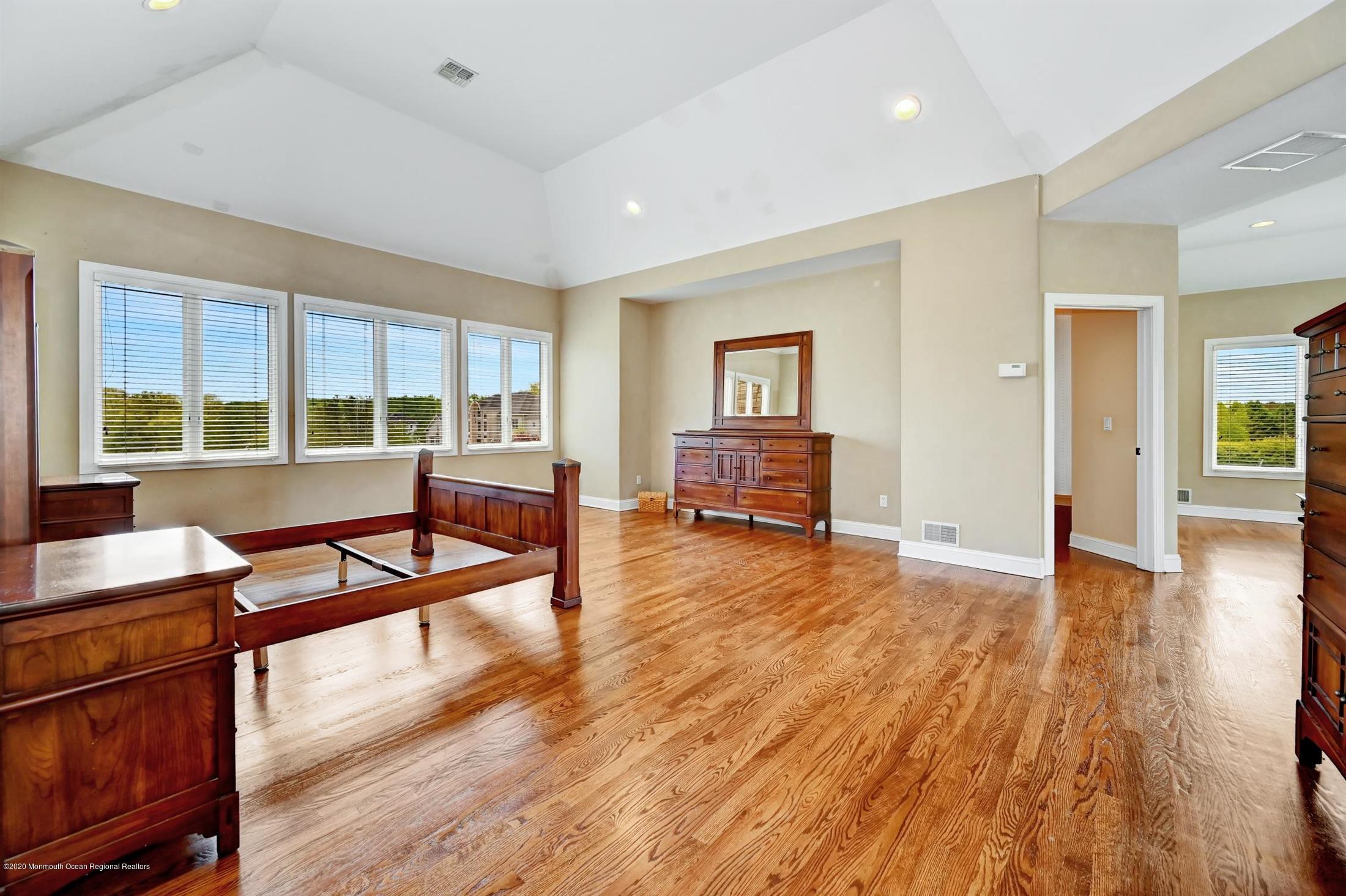 24 Shallow Brook Road Morganville, NJ 07751 - Photo 28 of 71 38-Master