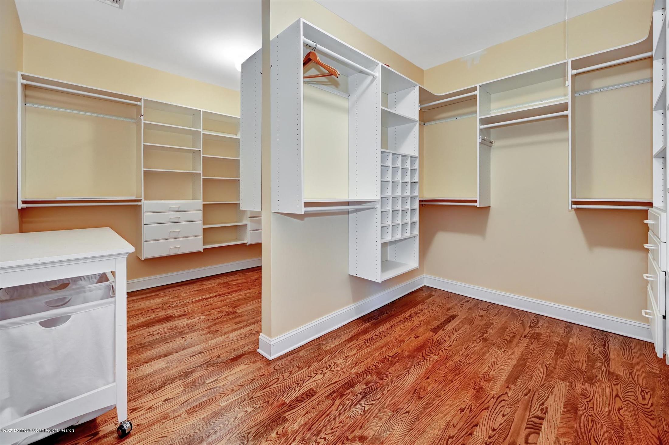 24 Shallow Brook Road Morganville, NJ 07751 - Photo 30 of 71 40-Master