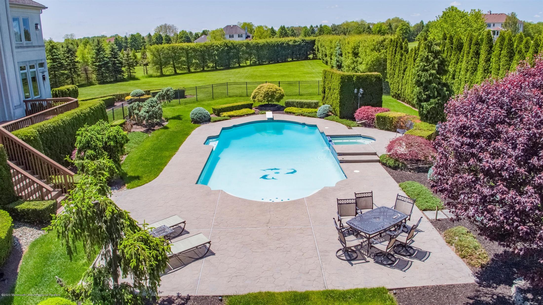 24 Shallow Brook Road Morganville, NJ 07751 - Photo 49 of 71 67-3917725