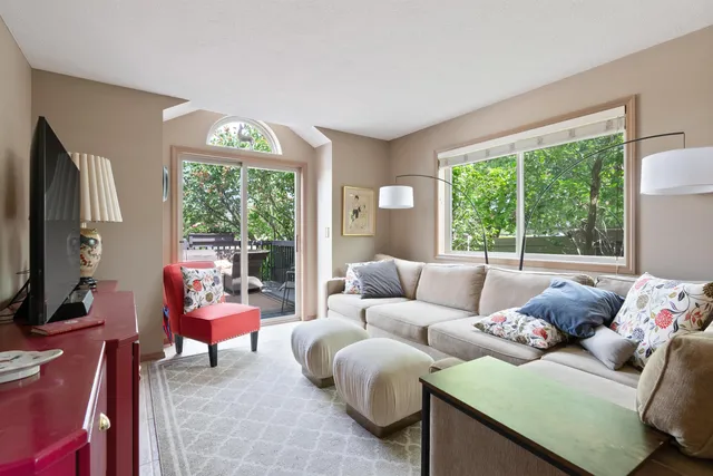 $460,000 | 3001 Winthrop Lane, Unit 3001, Spokane, WA 99203