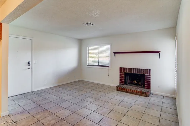 $1,495 | 1701 East Katie Avenue, Unit 95, Las Vegas, NV 89119