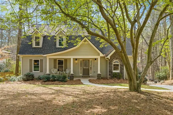 $600,000 | 118 Little Ridge Road Northwest, Berkeley Lake, GA 30096