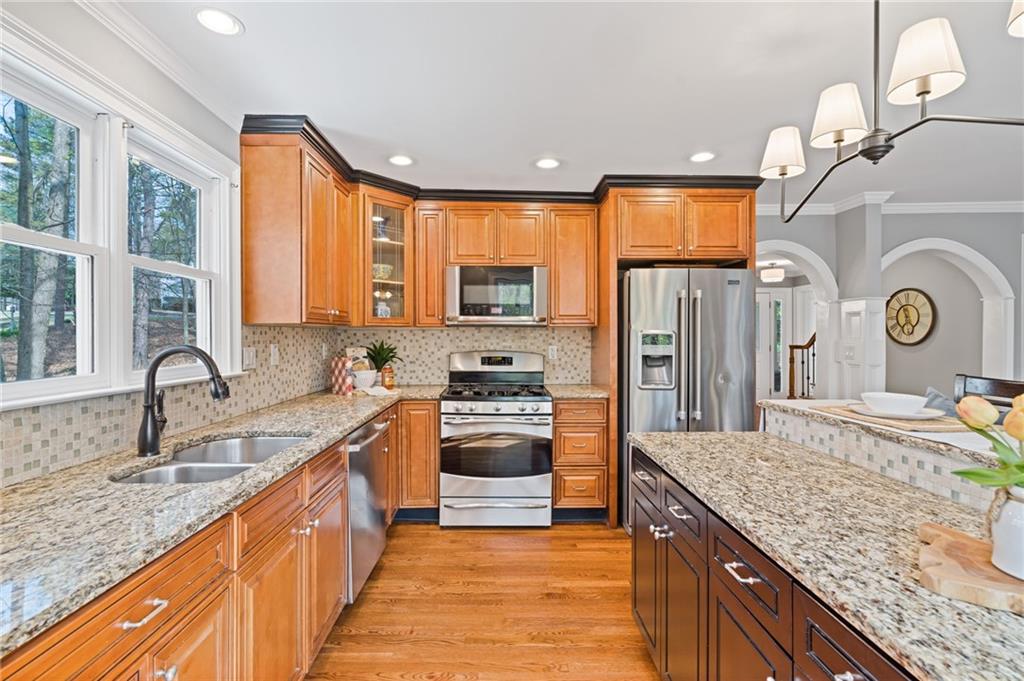 118 Little Ridge Road Northwest Berkeley Lake, GA 30096 - Photo 16 of 43