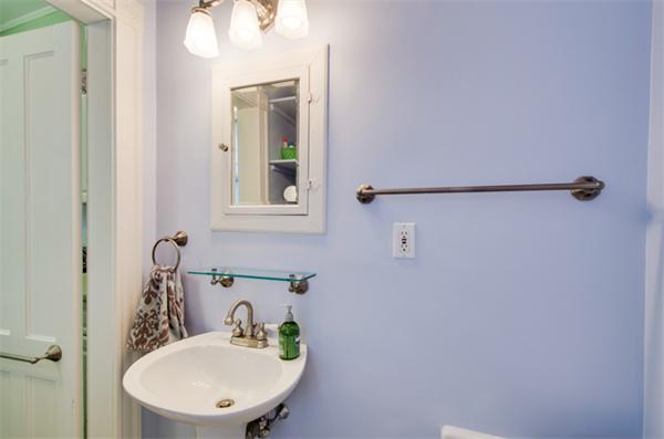 49 Appleton Street, Unit 2 Arlington, MA 02476 - Photo 20 of 23 Gallery Image 20