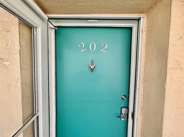 $6,500 | 1215 South Portofino Drive, Unit 202, Sarasota, FL 34242