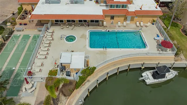 $6,500 | 1215 South Portofino Drive, Unit 202, Sarasota, FL 34242