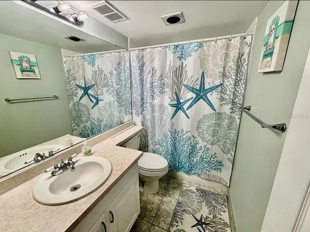 $6,500 | 1215 South Portofino Drive, Unit 202, Sarasota, FL 34242