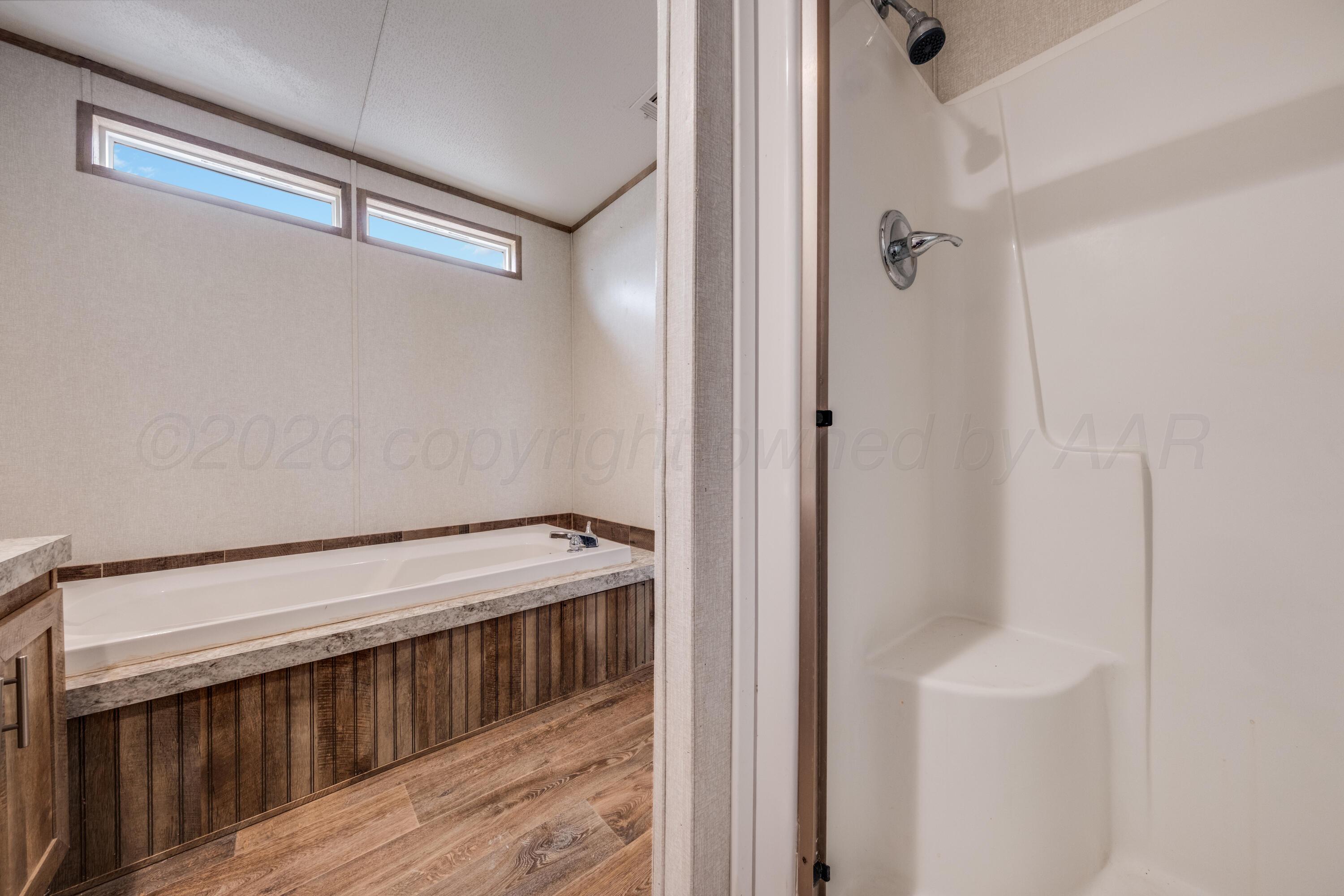 201 Ave R Sunray, TX 79086 - Photo 10 of 24 Bathroom 1 - 2