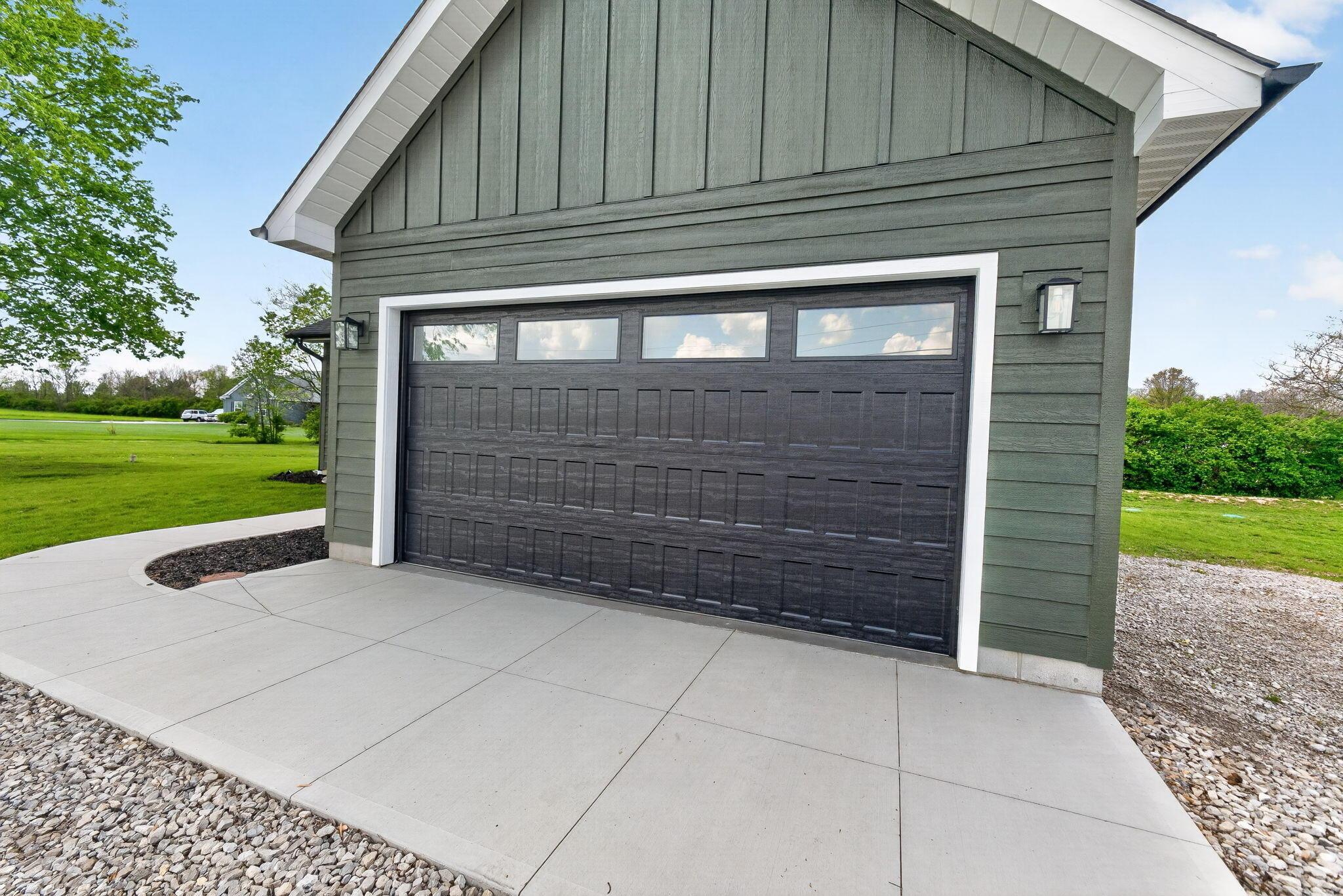 1705 Horseshoe Road Delaware, OH 43015 - Photo 6 of 64 1705 Horseshoe Dr (Exterior)-7