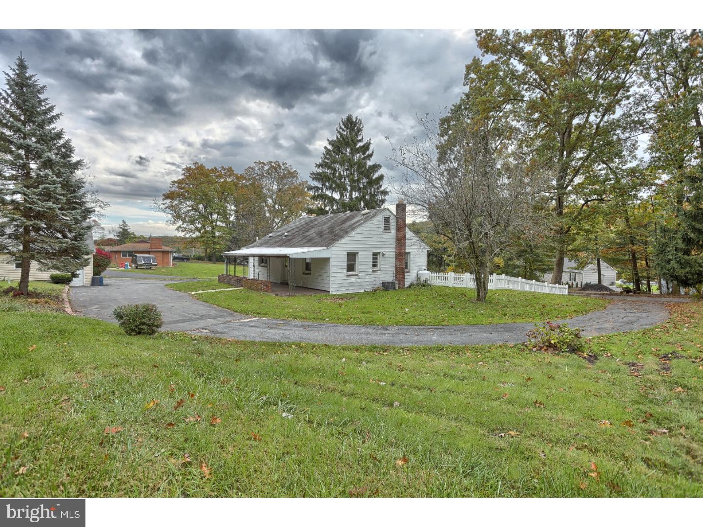 489 Hunters Road Mohnton, PA 19540 - Photo 8 of 25