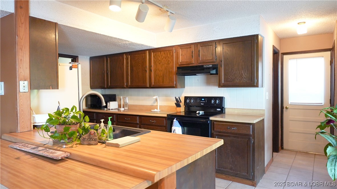 86 Swallow Point Sunrise Beach, MO 65079 - Photo 13 of 37