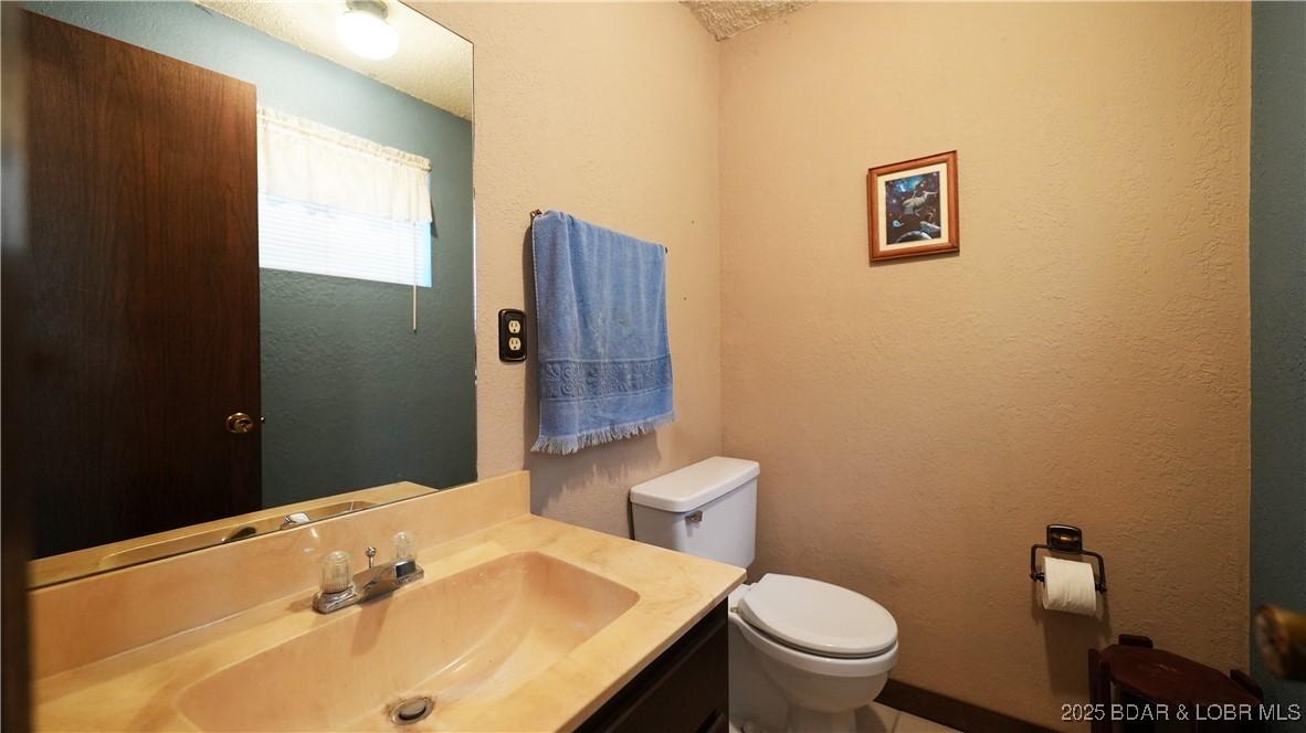 86 Swallow Point Sunrise Beach, MO 65079 - Photo 17 of 37