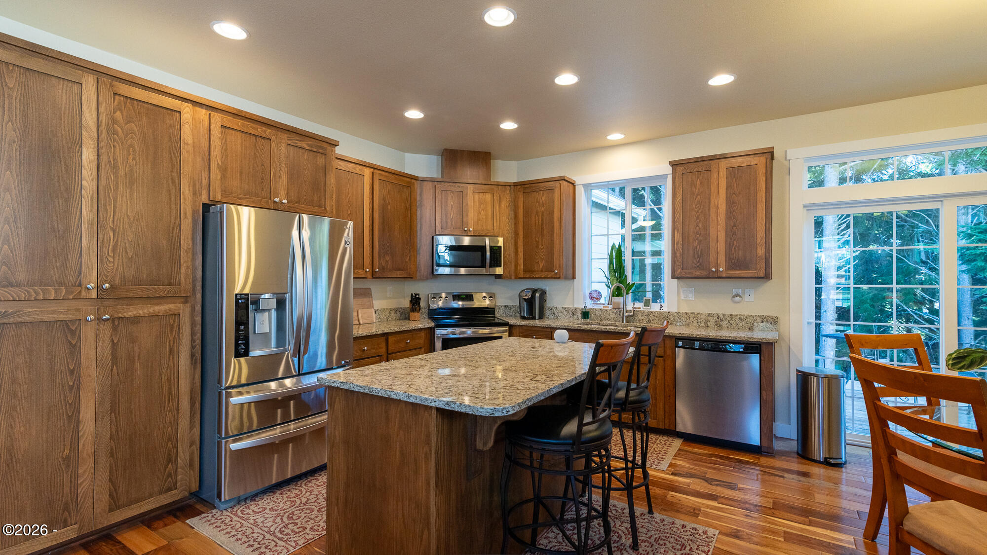 4161 Southeast Inlet Avenue Lincoln City, OR 97367 - Photo 23 of 38 Kitchen