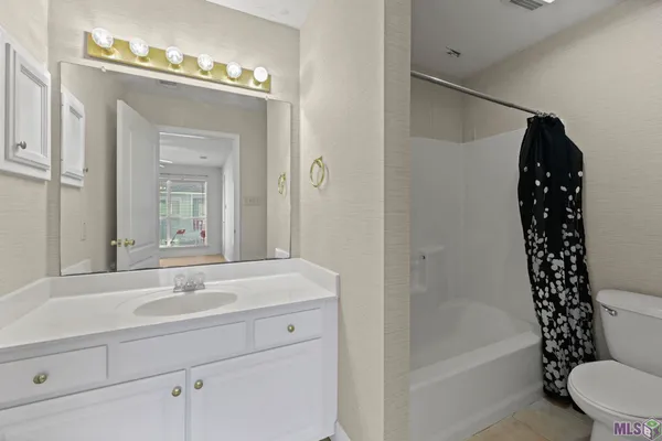 $140,000 | 5147 Nicholson Drive, Unit 68, Baton Rouge, LA 70820
