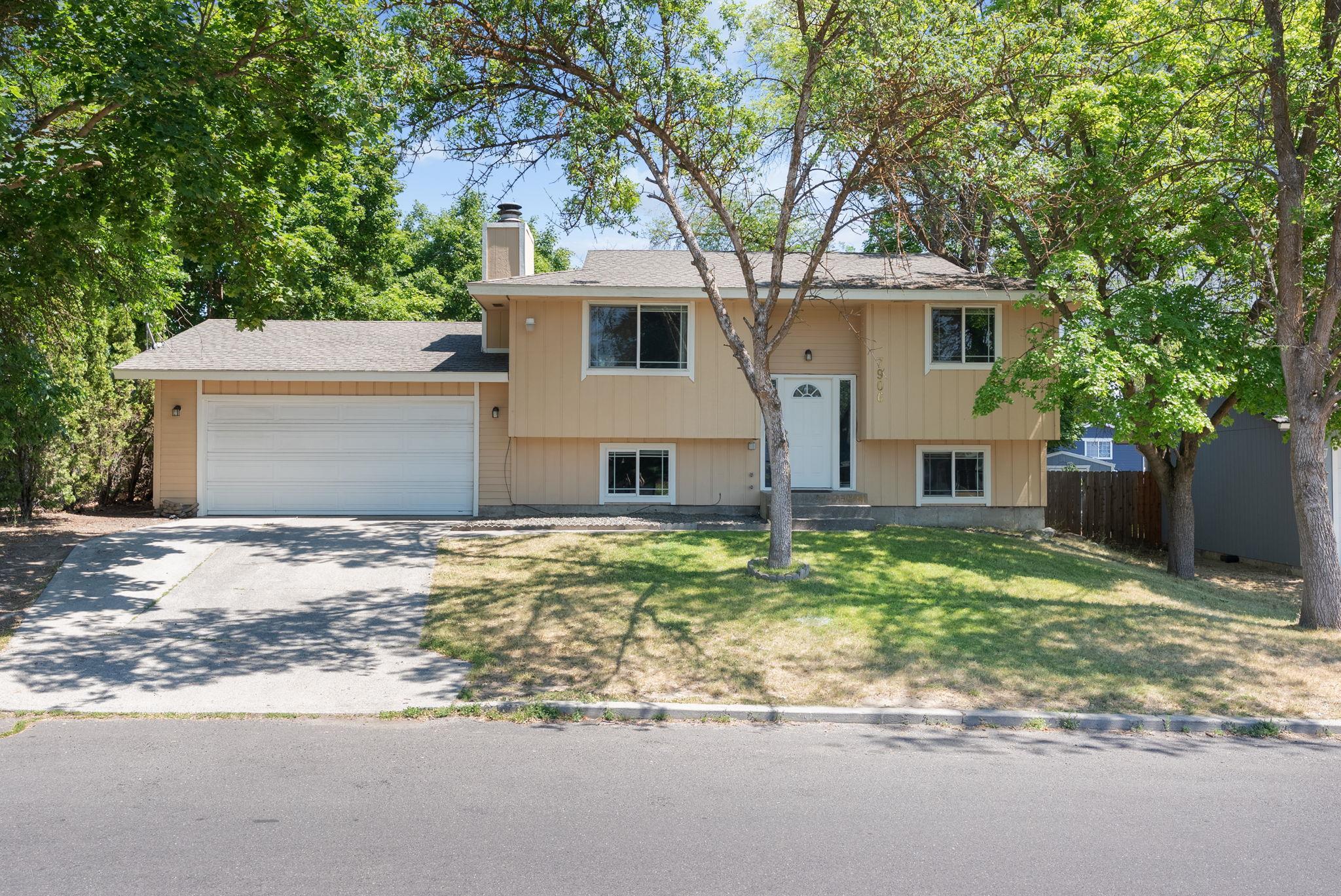7906 North Dakota Street Spokane, WA 99208 - Photo 1 of 26