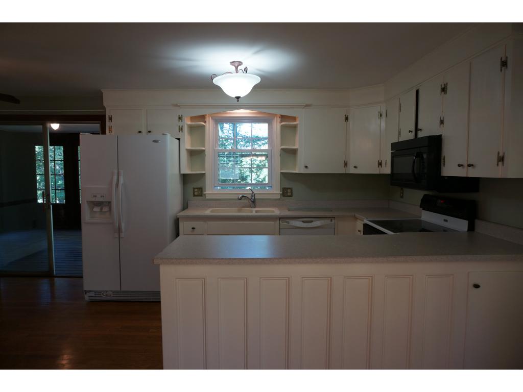 6 Pettingale Road Amherst, NH 03031 - Photo 2 of 21