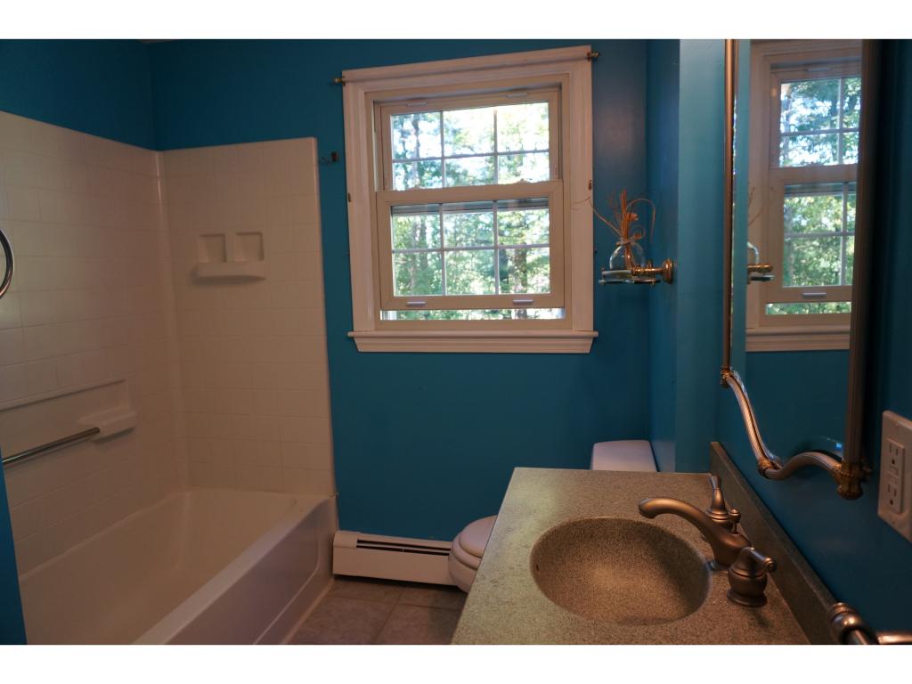 6 Pettingale Road Amherst, NH 03031 - Photo 12 of 21