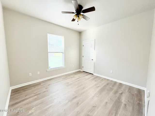 $1,975 | 129 Gray Birch Loop, Youngsville, LA 70592