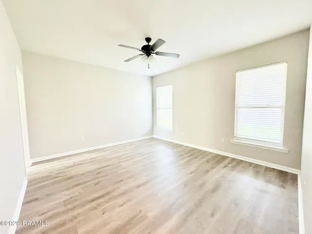 $1,975 | 129 Gray Birch Loop, Youngsville, LA 70592