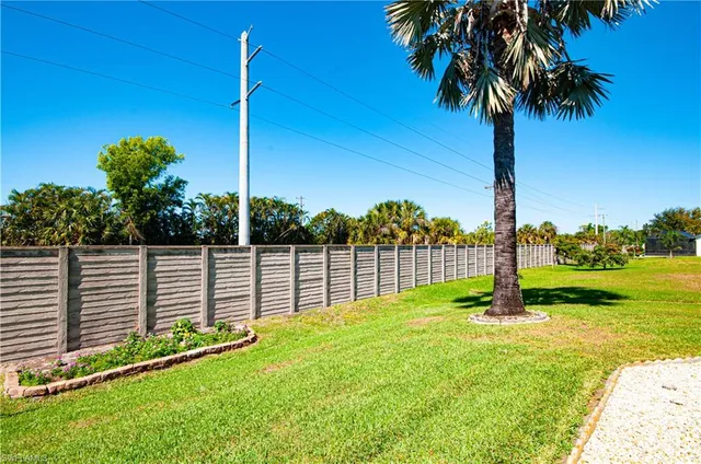 $499,900 | 22806 Snaptail Court, Estero, FL 33928