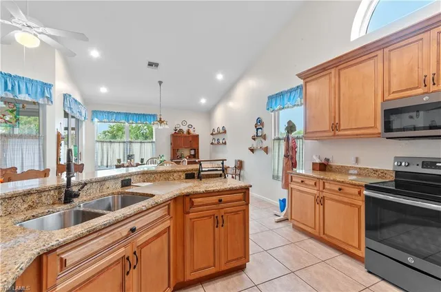 $499,900 | 22806 Snaptail Court, Estero, FL 33928
